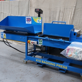 Wiper Bagging Press