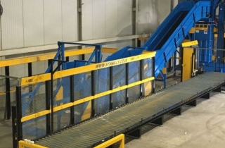 T100/200 Revolver Bale Press