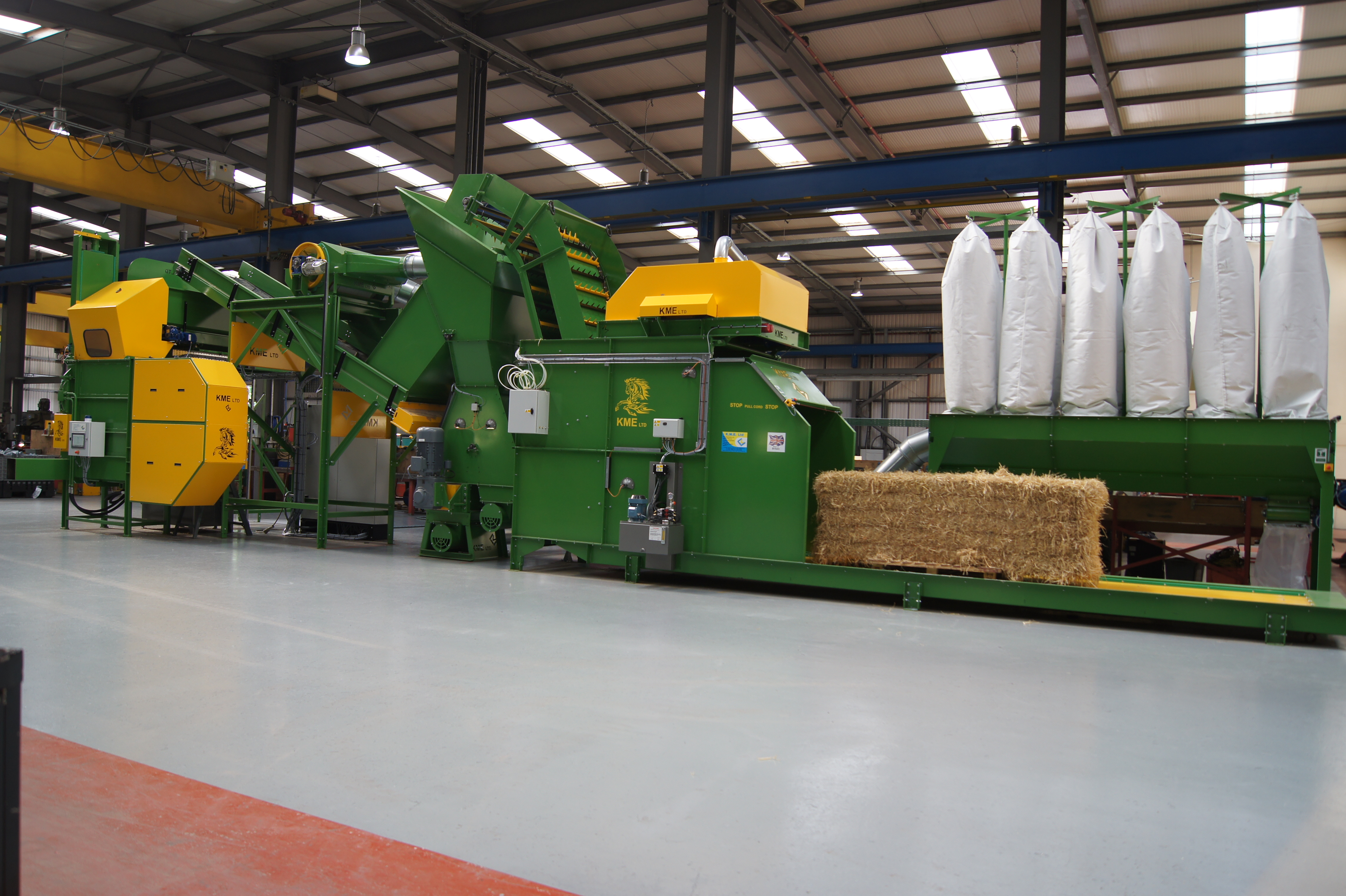 Haylage, hay & Straw rebaling equipment, large bale to small bale rebaler